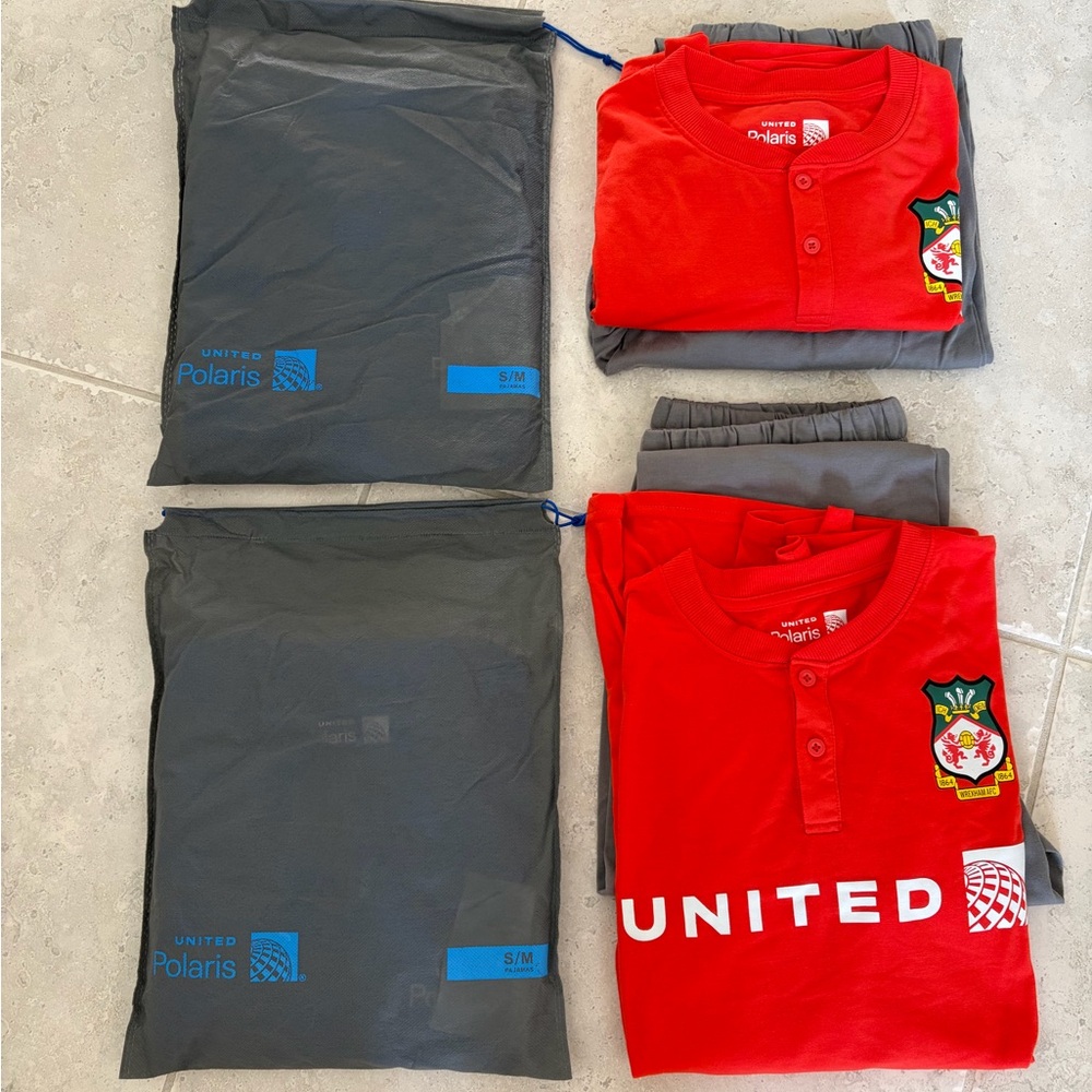 ๐ฑ๐6 Sets of Brand New Unisex Unite Airlines POLARIS Business First Class Pajamas - Picture 2 of 6